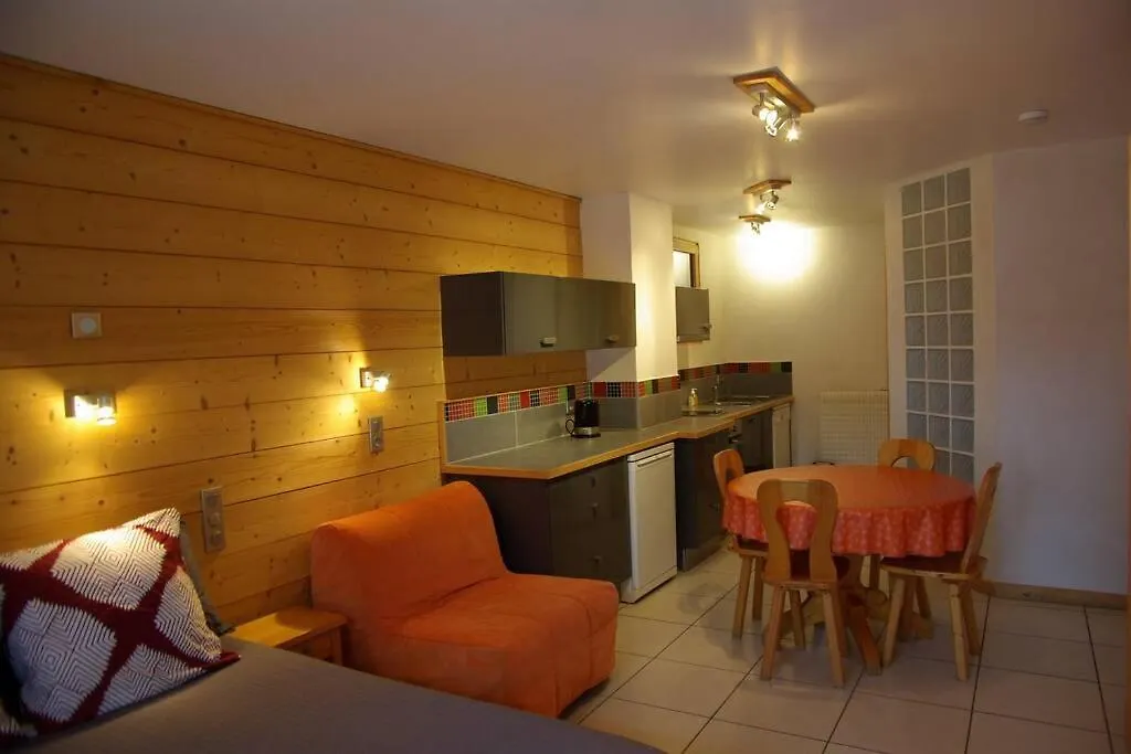 Studio Pleney Morzine Centre 2 A 3 Pers Calme Vue Jardin Parking