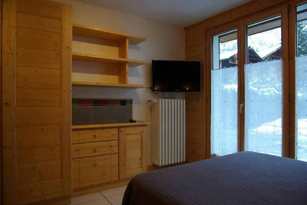 Studio Pleney Morzine Centre 2 A 3 Pers Calme Vue Jardin Parking