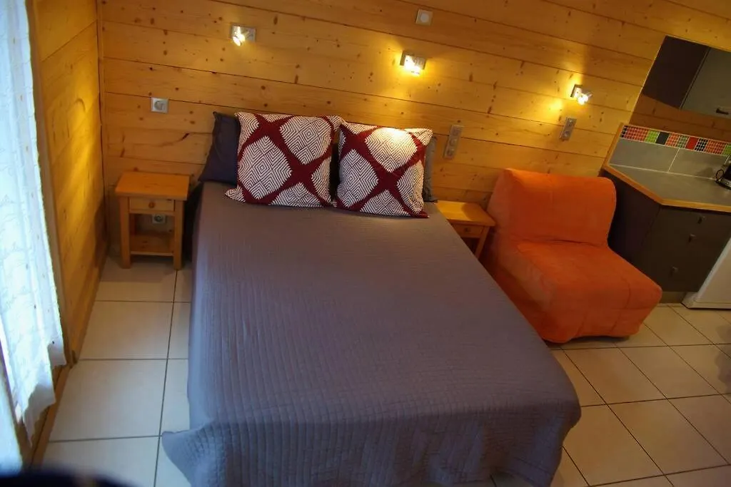 Apartment Studio Pleney Morzine Centre 2 A 3 Pers Calme Vue Jardin Parking France